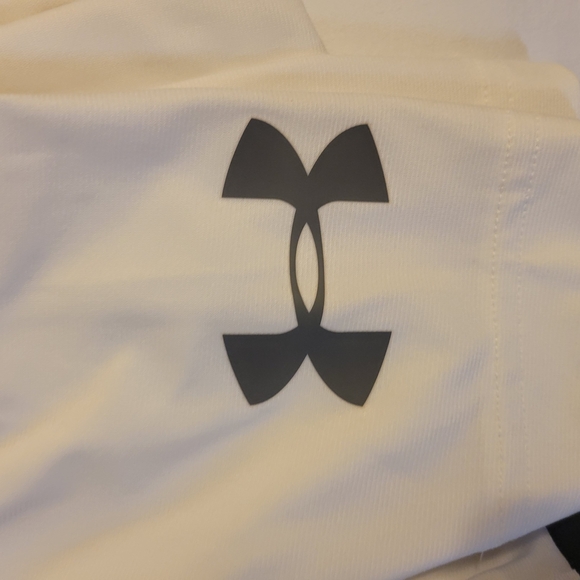 Under Armour White Tight Leggings. Size M - Picture 2 of 4